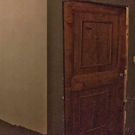 Gemini Apartment