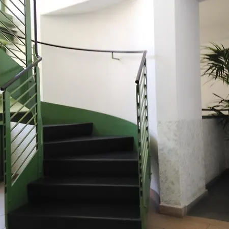 Gemini Apartment *