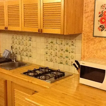 Gemini Apartment *